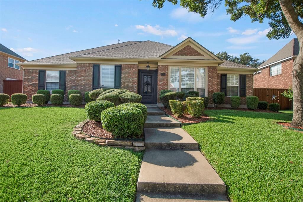 Property Photo:  4020 Barnett Drive  TX 75024 