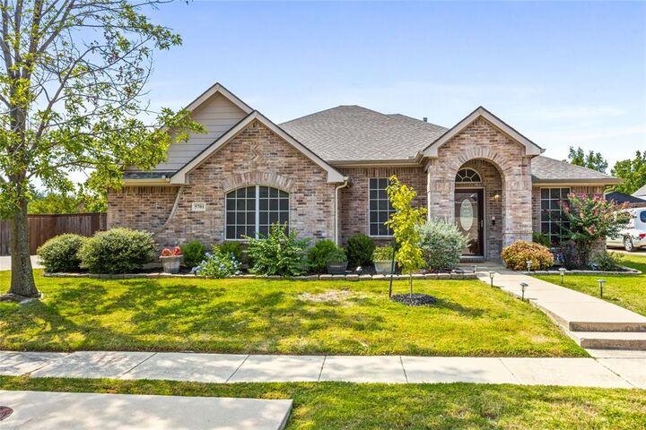 Property Photo: 5701 Valhalla Drive TX 76180