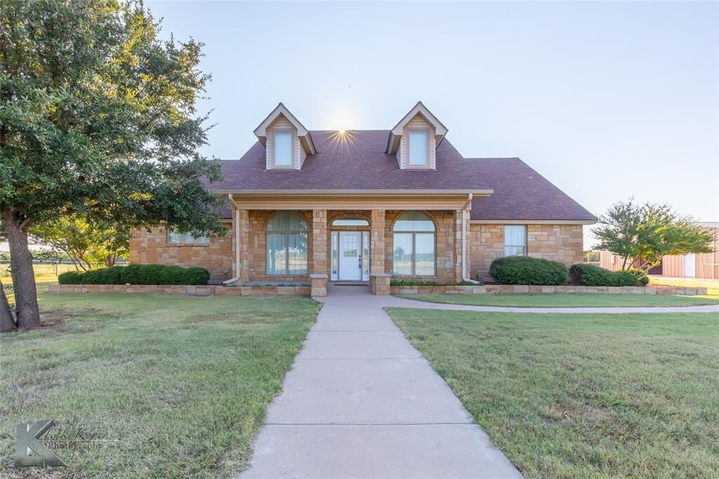 Property Photo:  209 Cr 336  TX 79562 