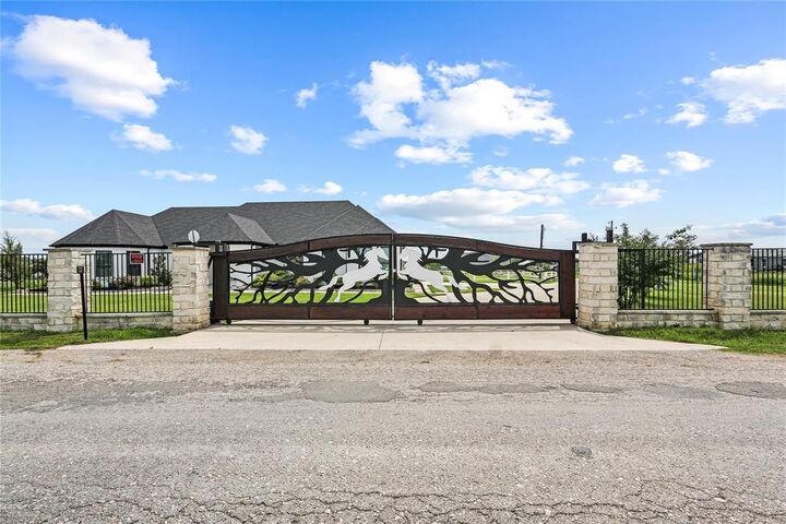 Property Photo:  2764 County Road 2134  TX 75135 