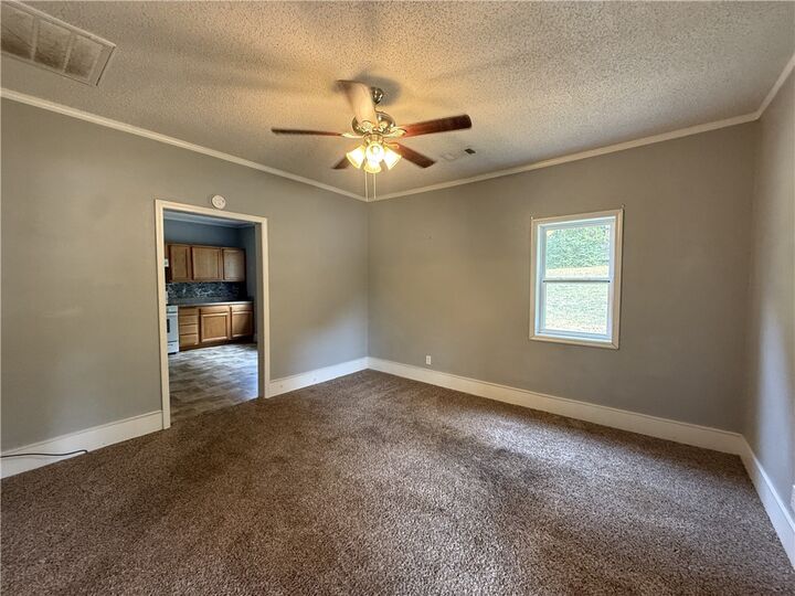 Property Photo:  402 N Chestnut Street  AR 72601 