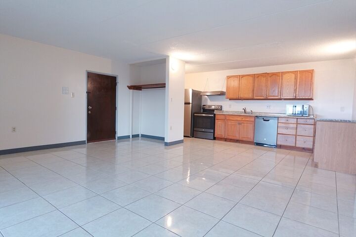 Property Photo:  37 Skyline Drive 11  MA 02148 