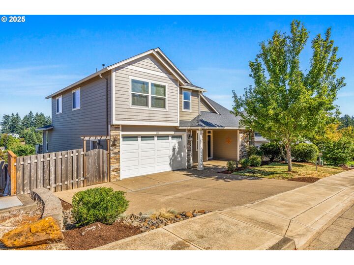 Property Photo:  253 Eider Ave  OR 97306 