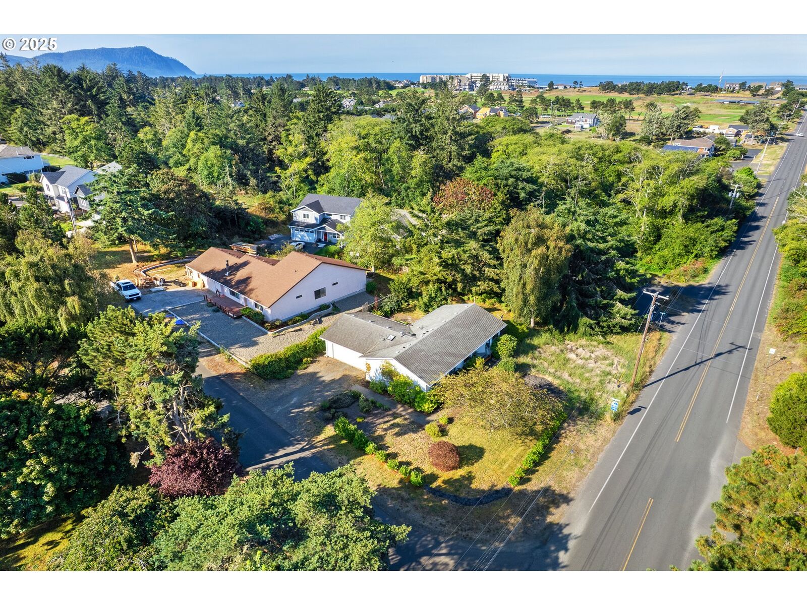 Property Photo:  1688 Fifer Heights Rd  OR 97138 