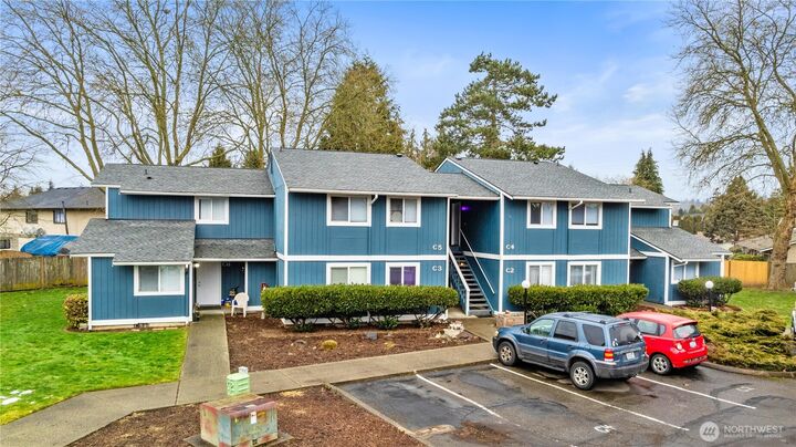 Property Photo:  700 W Maple Street  WA 98272 