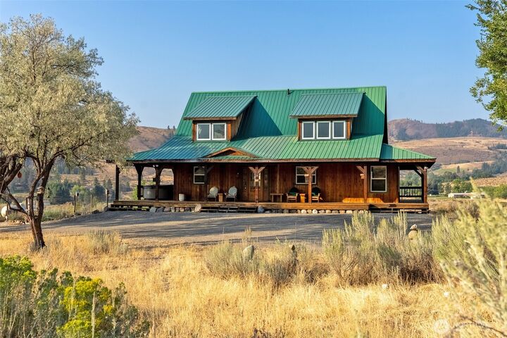 13  Serviceberry Road  Winthrop WA 98862 photo