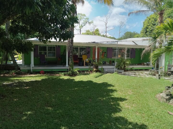 Property Photo: 5820 SE Smith Avenue FL 34997