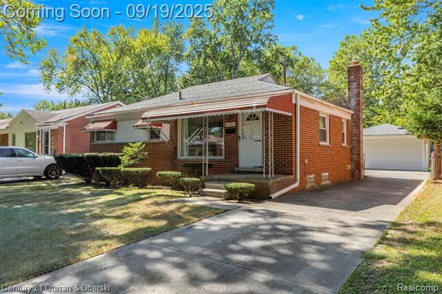Property Photo:  9001 Leverne  MI 48239 