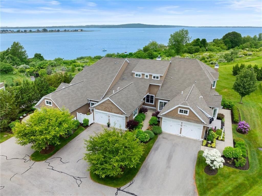 Property Photo:  83 Waters Edge Street 24  RI 02878 