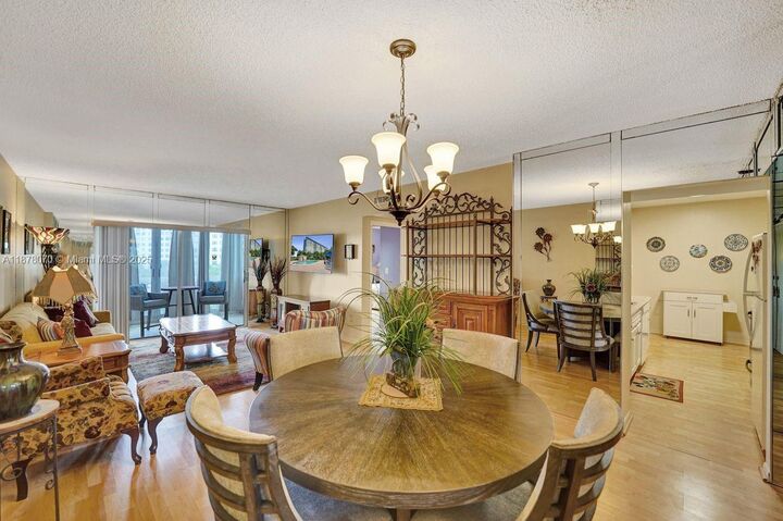 Property Photo: 4001 Hillcrest Dr 403 FL 33021