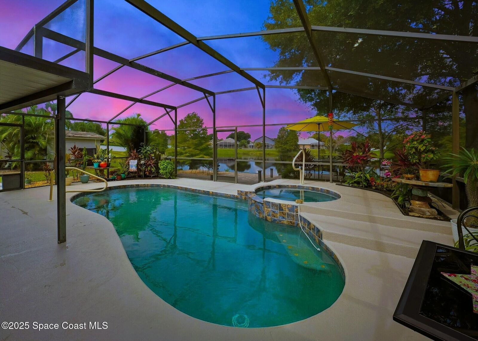Property Photo: 2380 Alabaster Avenue FL 32833