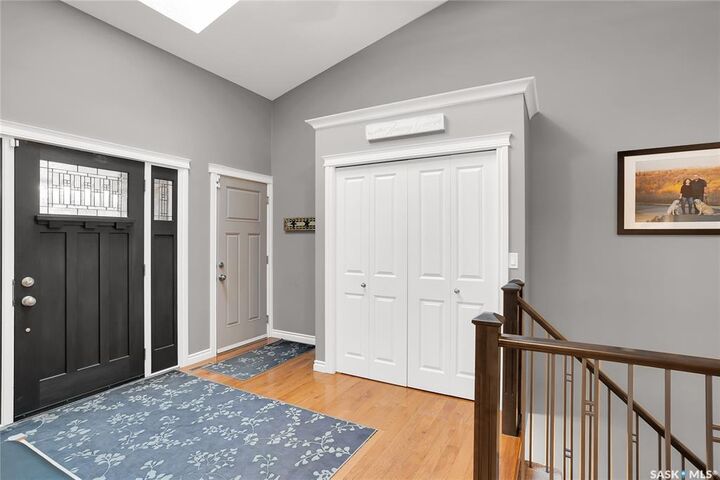 Property Photo:  118 Mallin Crescent  SK S7K 7W7 