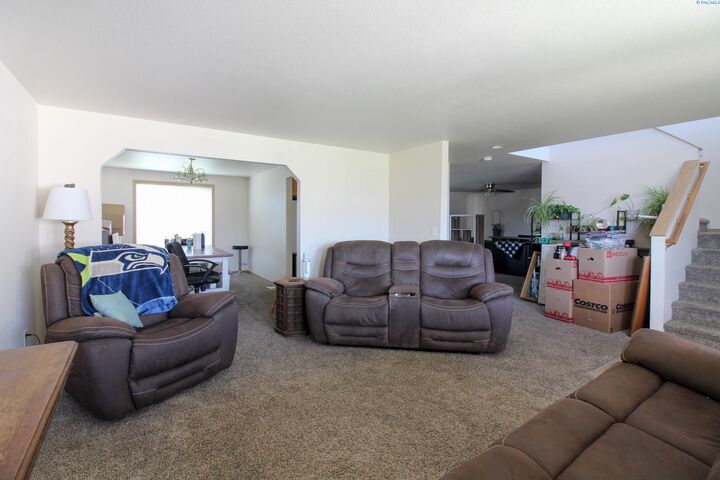 Property Photo: 4512 Campolina Lane WA 99301