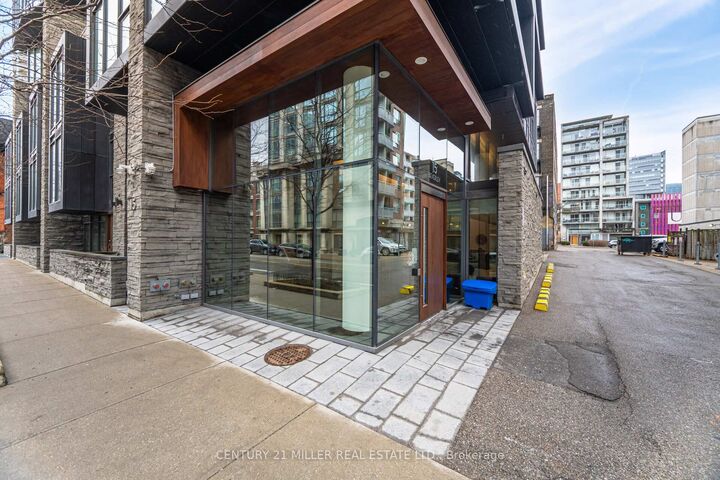Photo de la propriété:  15 Beverley Street 301  ON M5T 1X8