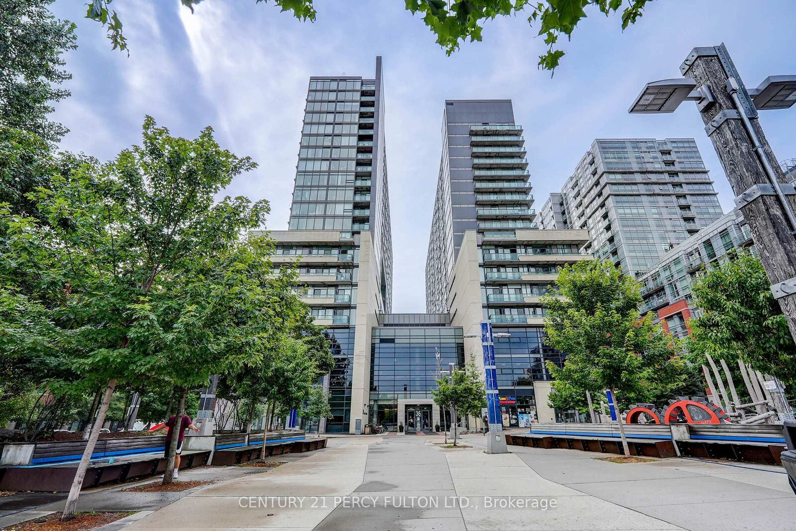 Property Photo:  36 Lisgar Street 209W  ON M6J 0C7 