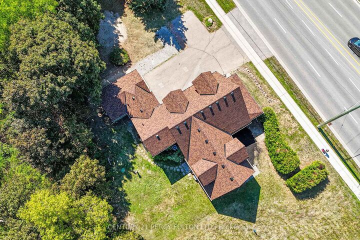 Property Photo:  925 Harmony Road N  ON L1K 3E2 