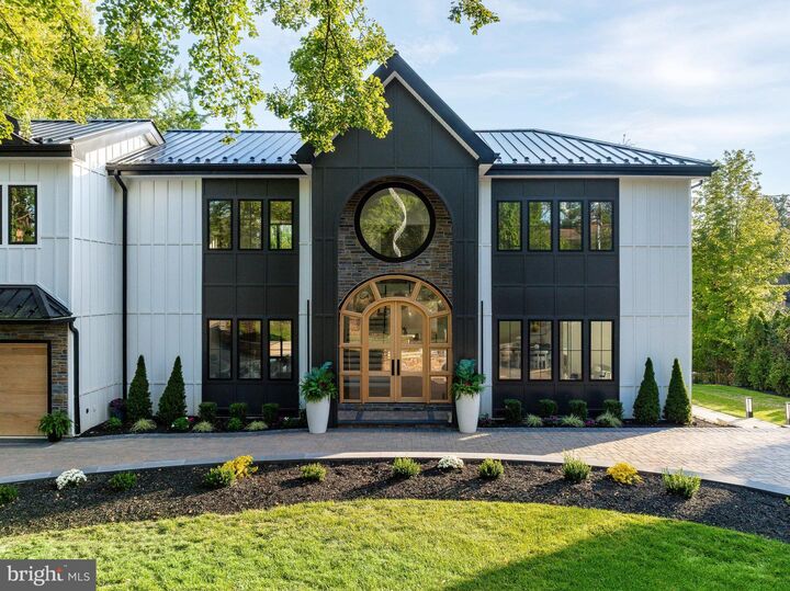 Property Photo: 9402 Meadowbrook Avenue PA 19118