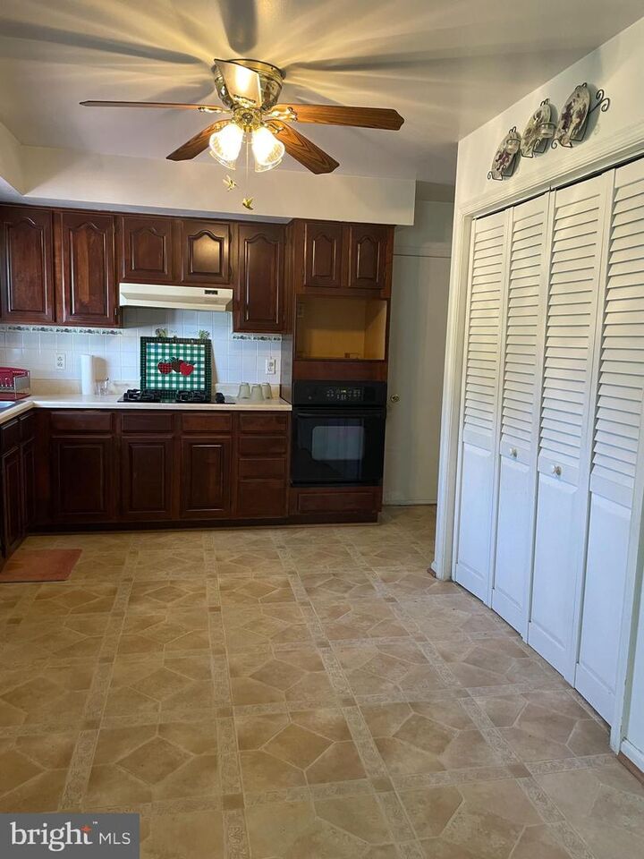 Property Photo:  351 Chappell Street  VA 20186 