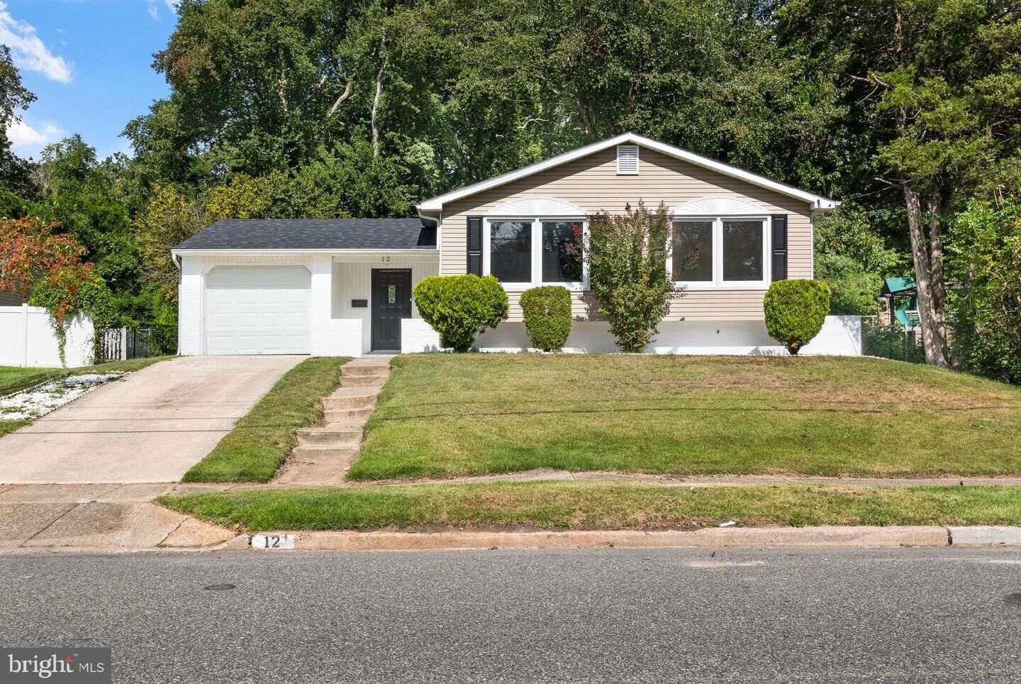 Property Photo: 12 Nottingham Way NJ 08012