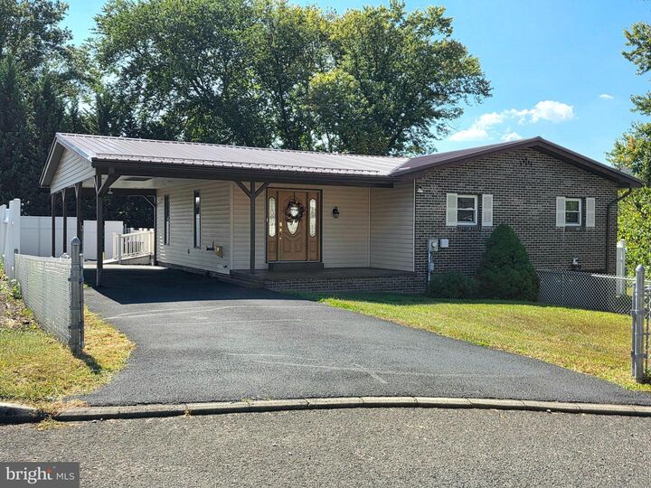 521 E Fourth Street  Cumberland MD 21502 photo