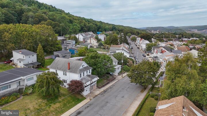 Property Photo:  120 W Abbott Street  PA 18232 