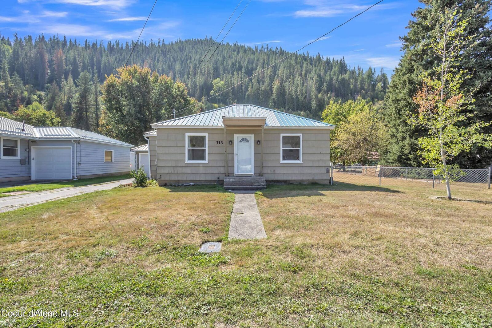 Property Photo: 313 E Larch Ave ID 83849