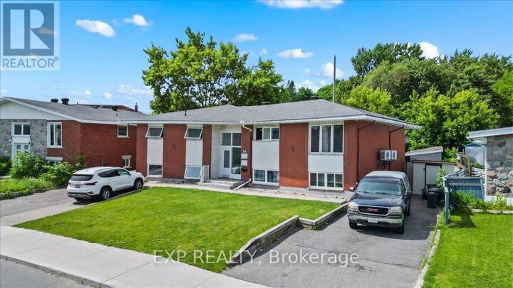 Property Photo:  215 Lavergne Street  ON K1L 5E4 
