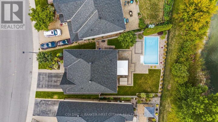Property Photo: 441 Blackleaf Drive ON K2J 5S7