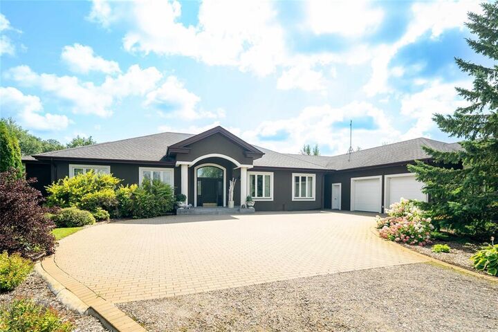 Property Photo:  57 Wolf Drive  MB R0A 0W2 