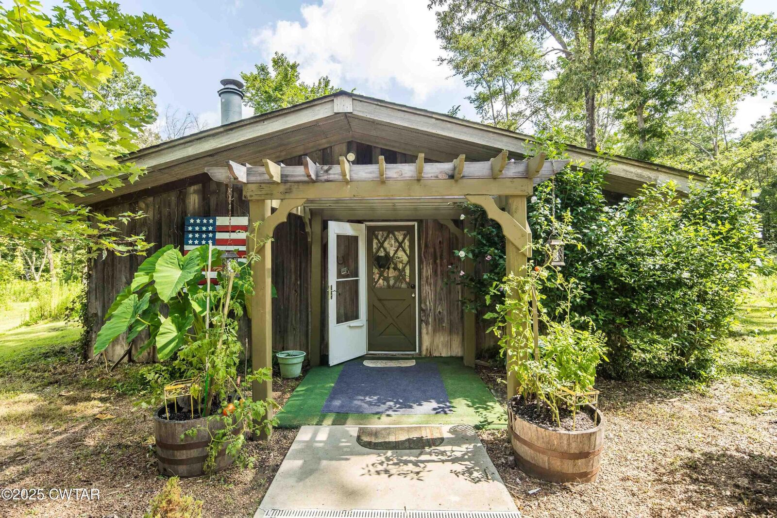 Property Photo: 661 Jim Hardister Road TN 38075