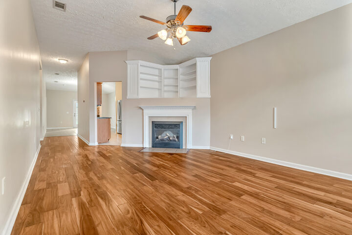 Property Photo:  2490 S Lakeview Drive  FL 32536 