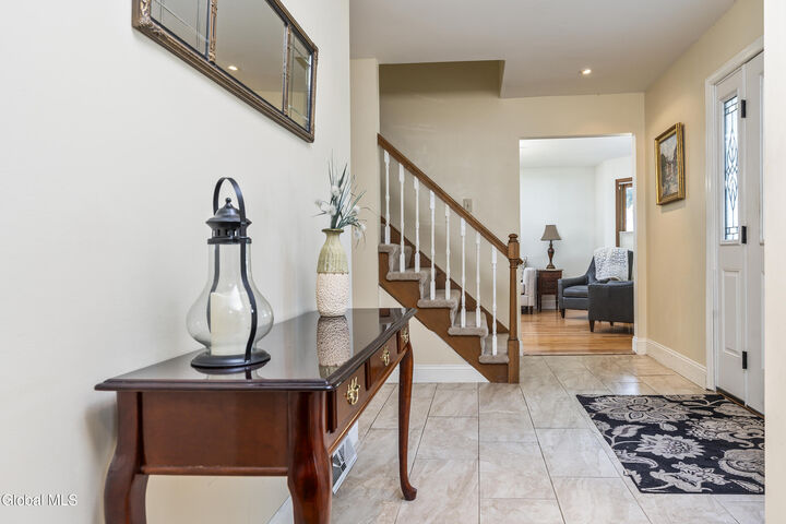 Property Photo:  29 Dublin Court  NY 12110