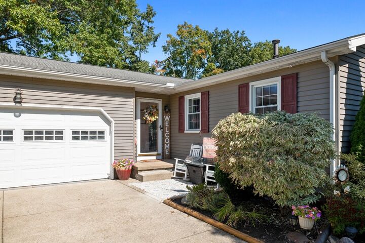 2250 St Andrew Drive  Millcreek PA 16509 photo