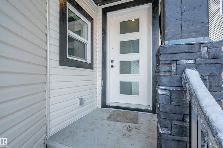 Property Photo: 37 Blackbird Bend AB T8L 0G6