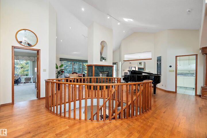 Property Photo:  253 Wilson Lane NW  AB T6M 2K8 