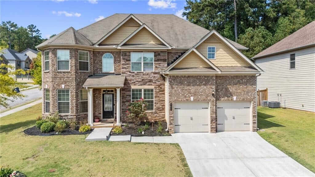 Property Photo: 601 Stream Court GA 30213