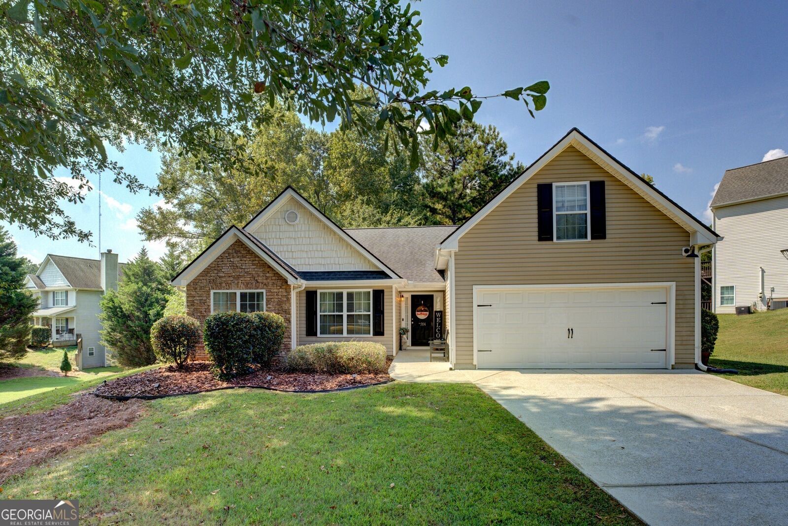 Property Photo:  704 Newnham Walk  GA 30620 