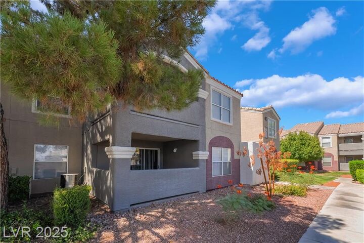 Property Photo: 5055 West Hacienda Avenue 2127 NV 89118