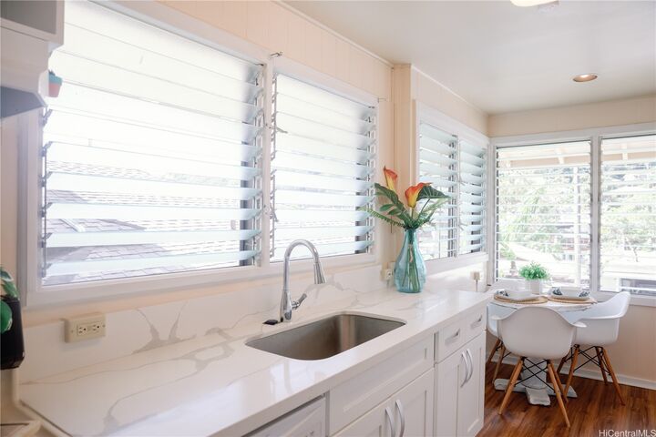 Property Photo:  2813 Dow Street  HI 96817 