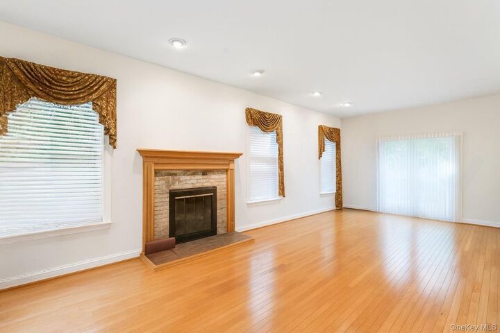 Property Photo: 10 Woodhull Landing Road NY 11764