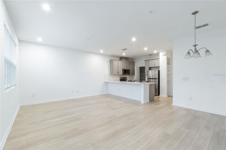 Property Photo: 11607 Sunsail Avenue FL 32832