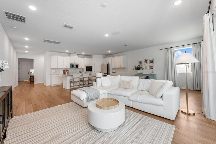 Property Photo:  903 Honey Petal Lane  FL 32720 