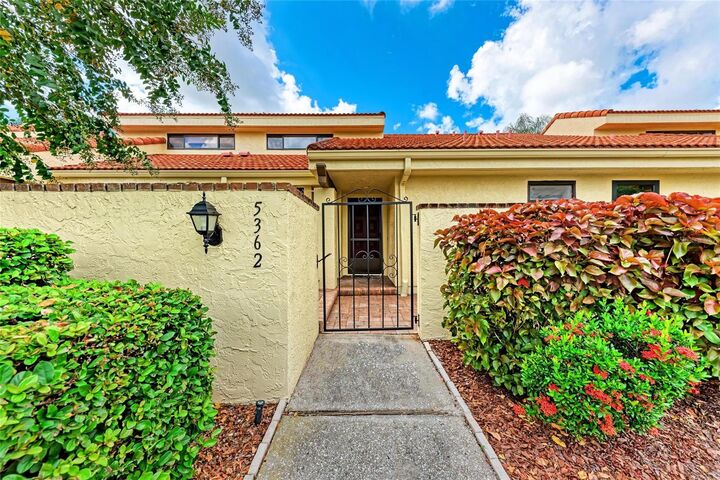 Property Photo: 5362 Huntingwood Court 16 FL 34235