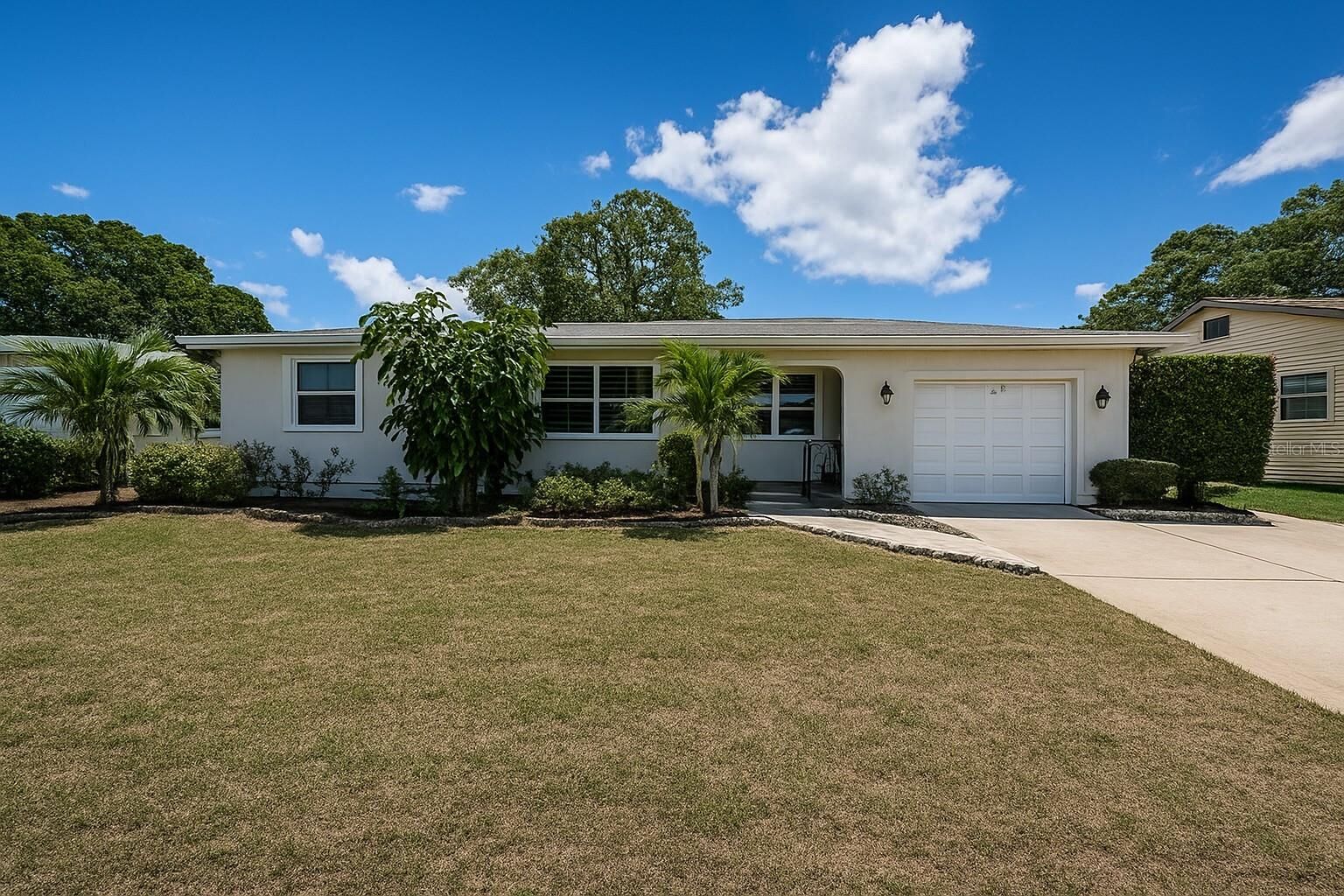 Property Photo:  2110 57th Avenue N  FL 33714 