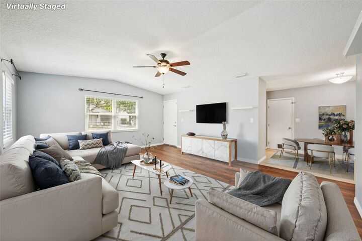 Property Photo:  3119 W Hartnett Avenue  FL 33611 