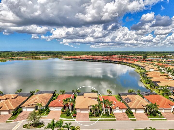 Property Photo: 259 Toscavilla Boulevard FL 34275
