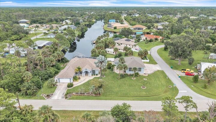 Property Photo: 1114 Campbell Street FL 33953