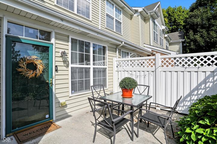 Property Photo: 2328 Colfax Lane IN 46260