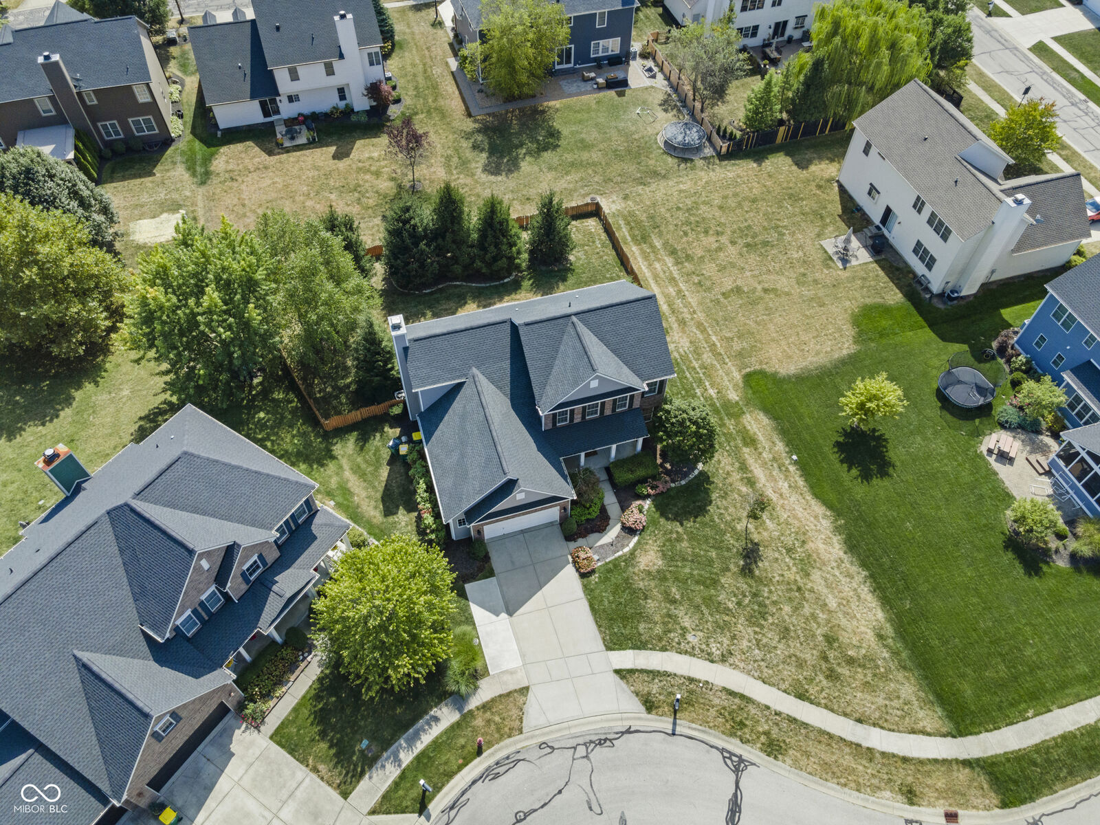 Property Photo: 1237 Wolcott Court IN 46074