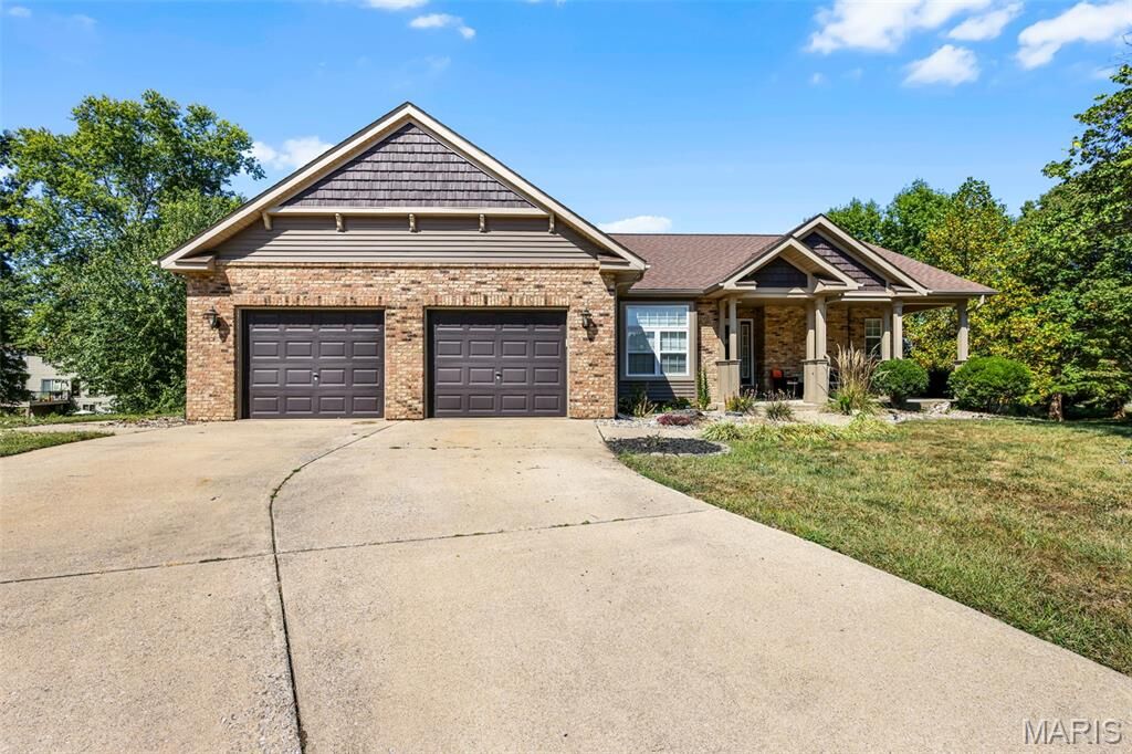 Property Photo:  7 Colleen Drive  IL 62025 